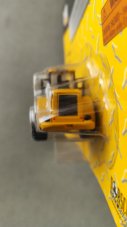 Norscot 55402 CAT 950G Series II Wheel Loader 1:87 Scale Diecast