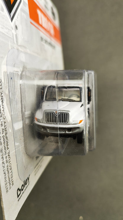 Bol 4174 77 International 2 Axle Crew Cab Stake Truck White Boley Depart 1 87 HO Scale