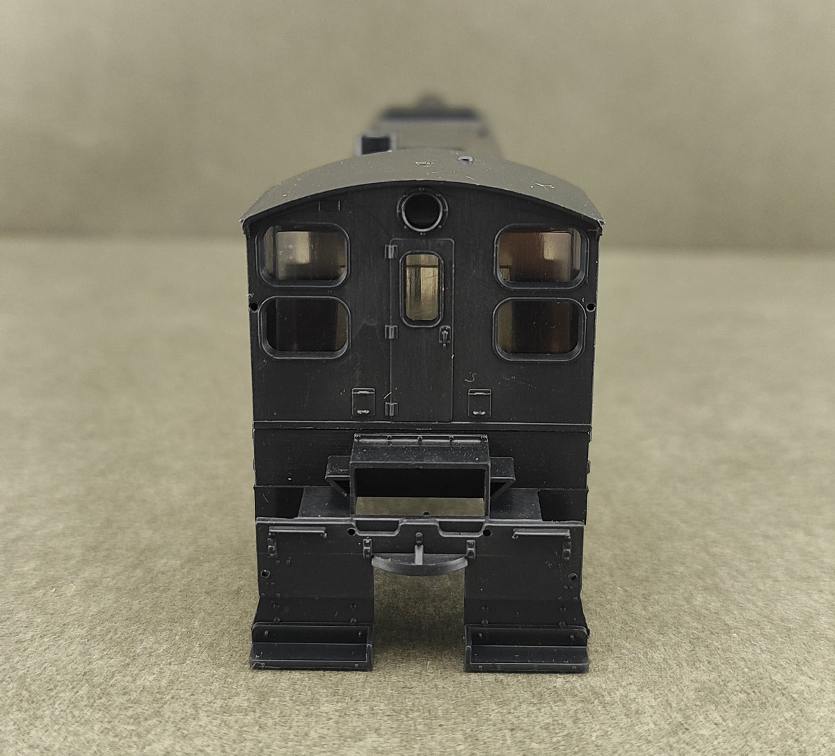 ATH 37200 S-12 Undecorated shell With Cab and Windows