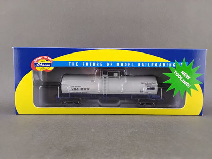 ATH 94805  Union Tank Car co Clay Tank Car 301712