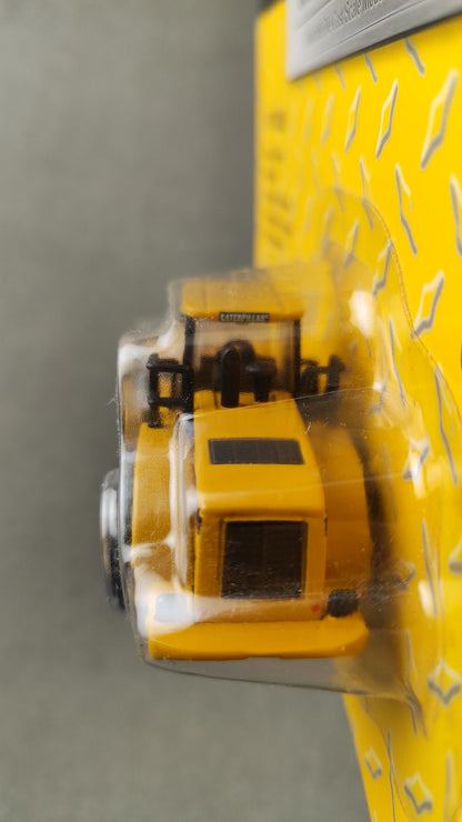 Norscot 55402 CAT 950G Series II Wheel Loader 1:87 Scale Diecast