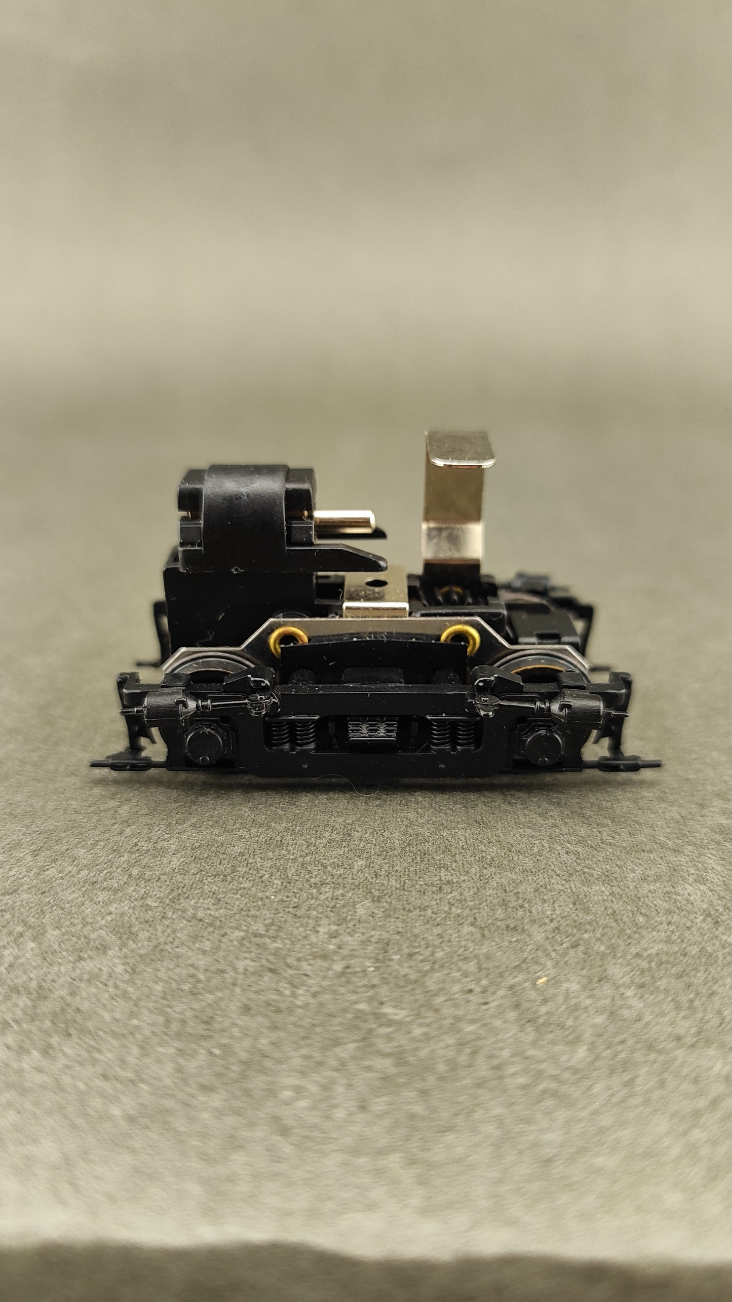 ATH 23803 RS-3 Power Trucks Front with sideframes Early Style