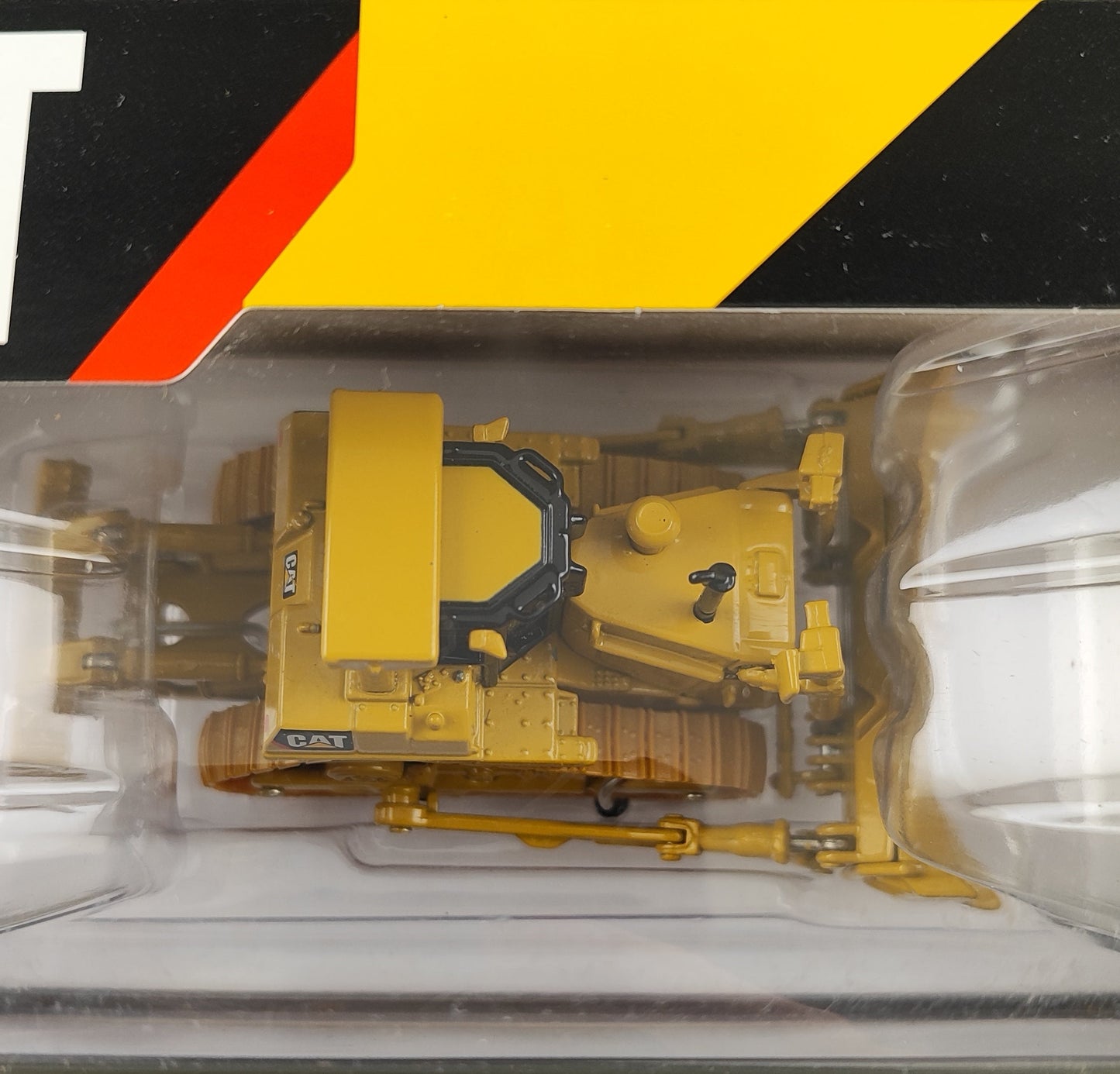 Norscot 55209 Cat D9T Track-Type Tractor Collectible Die-Cast Scale 1:87