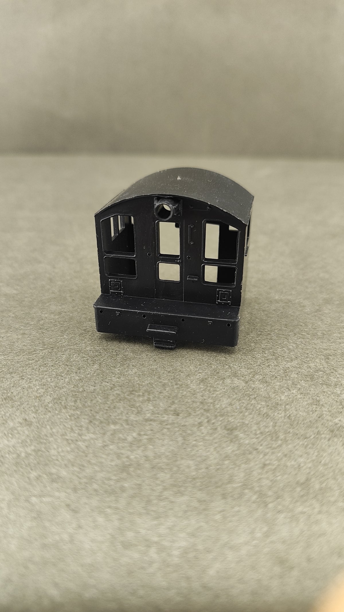 ATH 40510 SW7 Undecorated shell With Cab and Calf hood