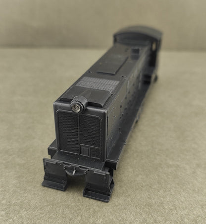 ATH 37200 S-12 Undecorated shell With Cab and Windows