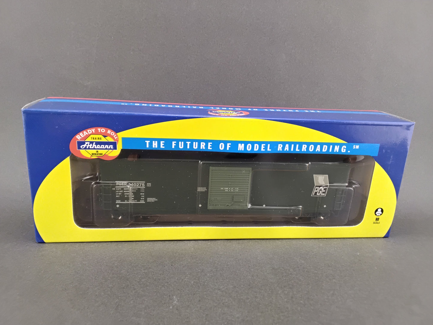 ATH 89373  Pacific Great Eastern 50' Combination Door Box Car 40275