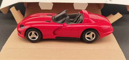 AMT 6113 1992 Dodge Viper
