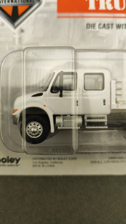 Bol 4174 77 International 2 Axle Crew Cab Stake Truck White Boley Depart 1 87 HO Scale