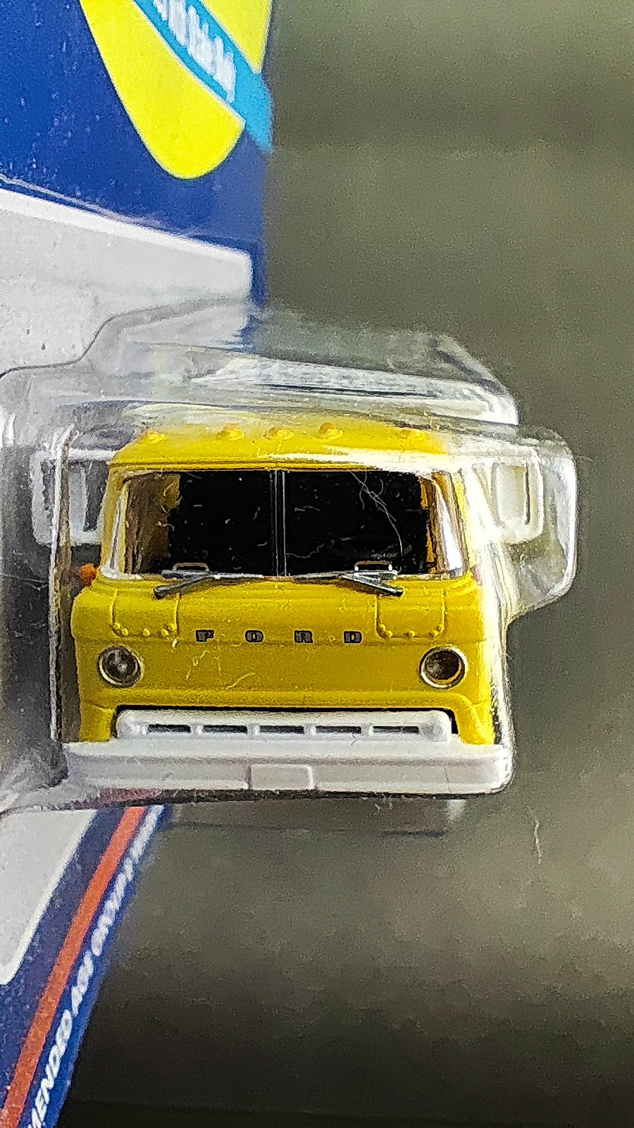ATH 2727 HO Yellow Ford C Series With Stake Body