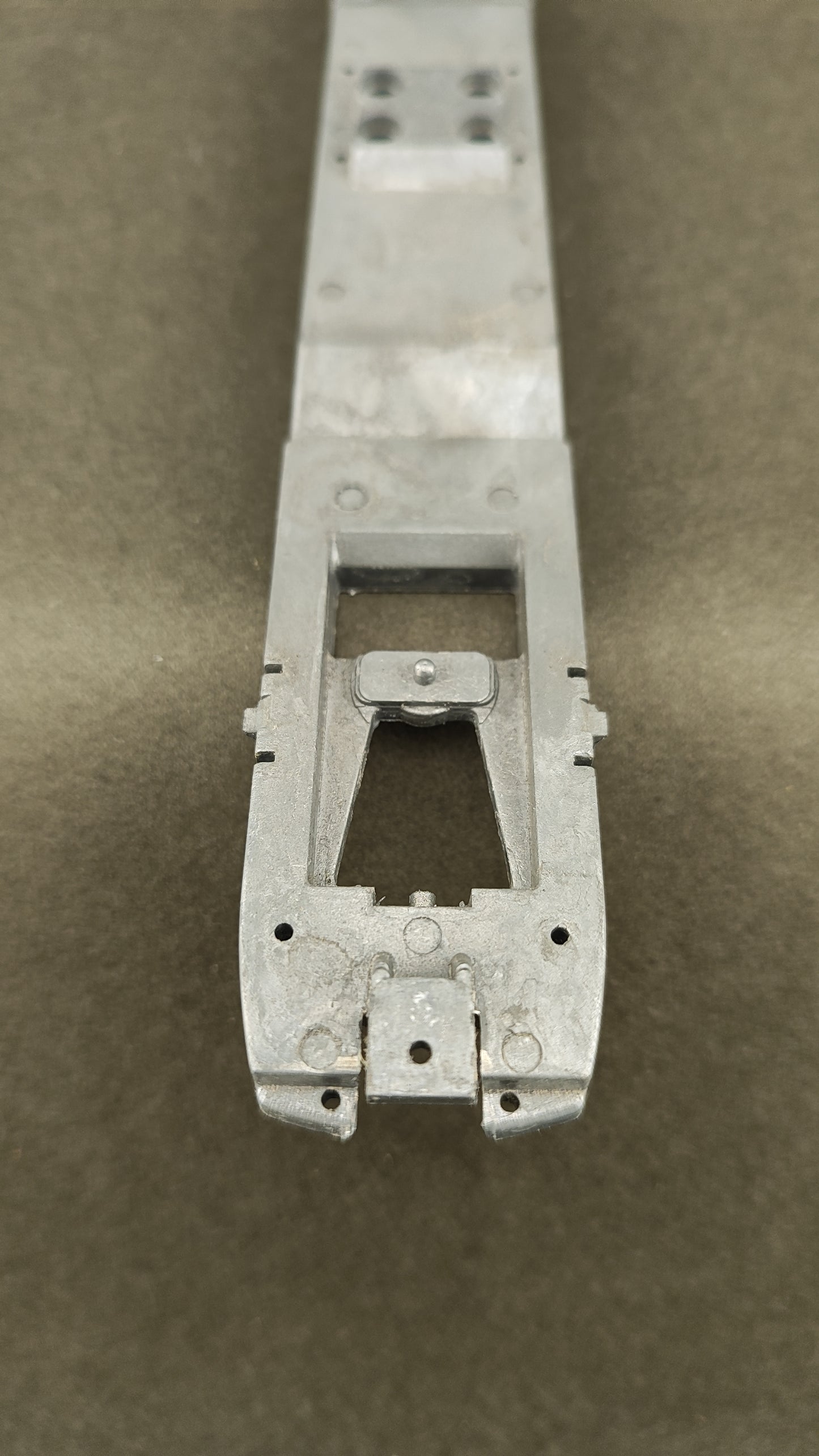 F - 36504 - U AMD 103  (early version) frame only