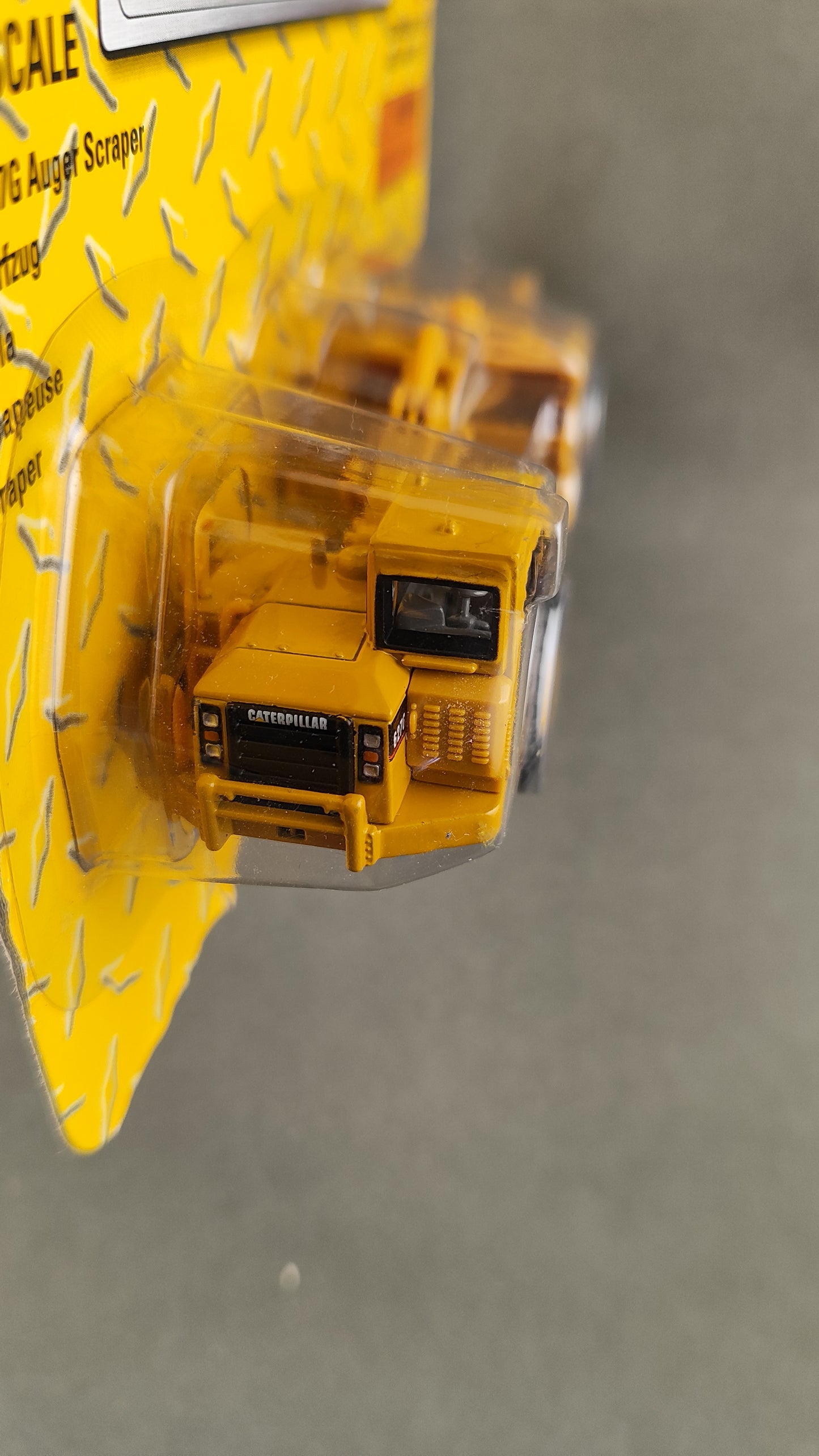 NORSCOT 55405 CAT 1:87 HO Scale Caterpillar 627G Auger Scraper Diecast Model NEW