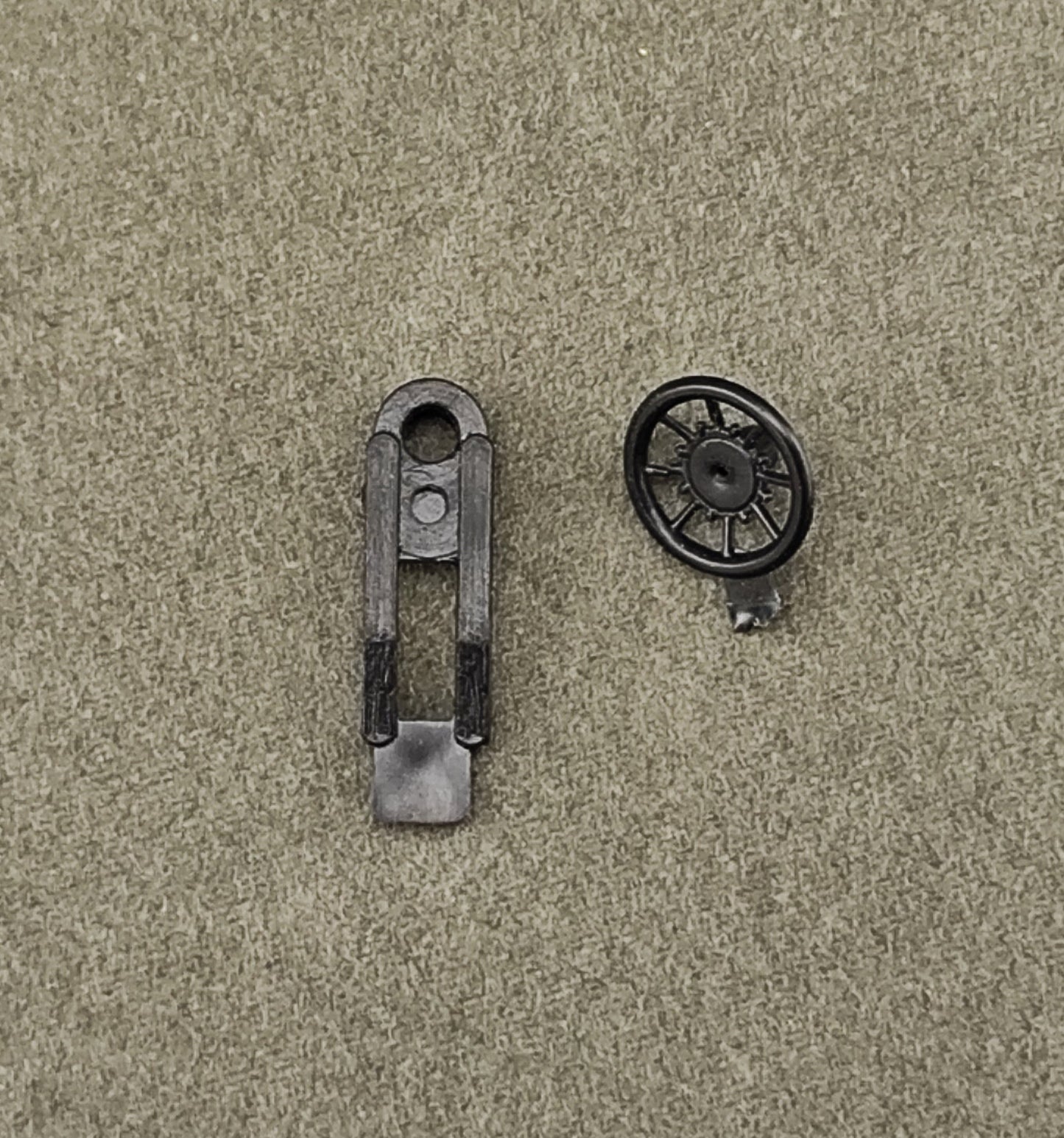 ATH 12513 Cupola Caboose Brake Gear box and Wheel