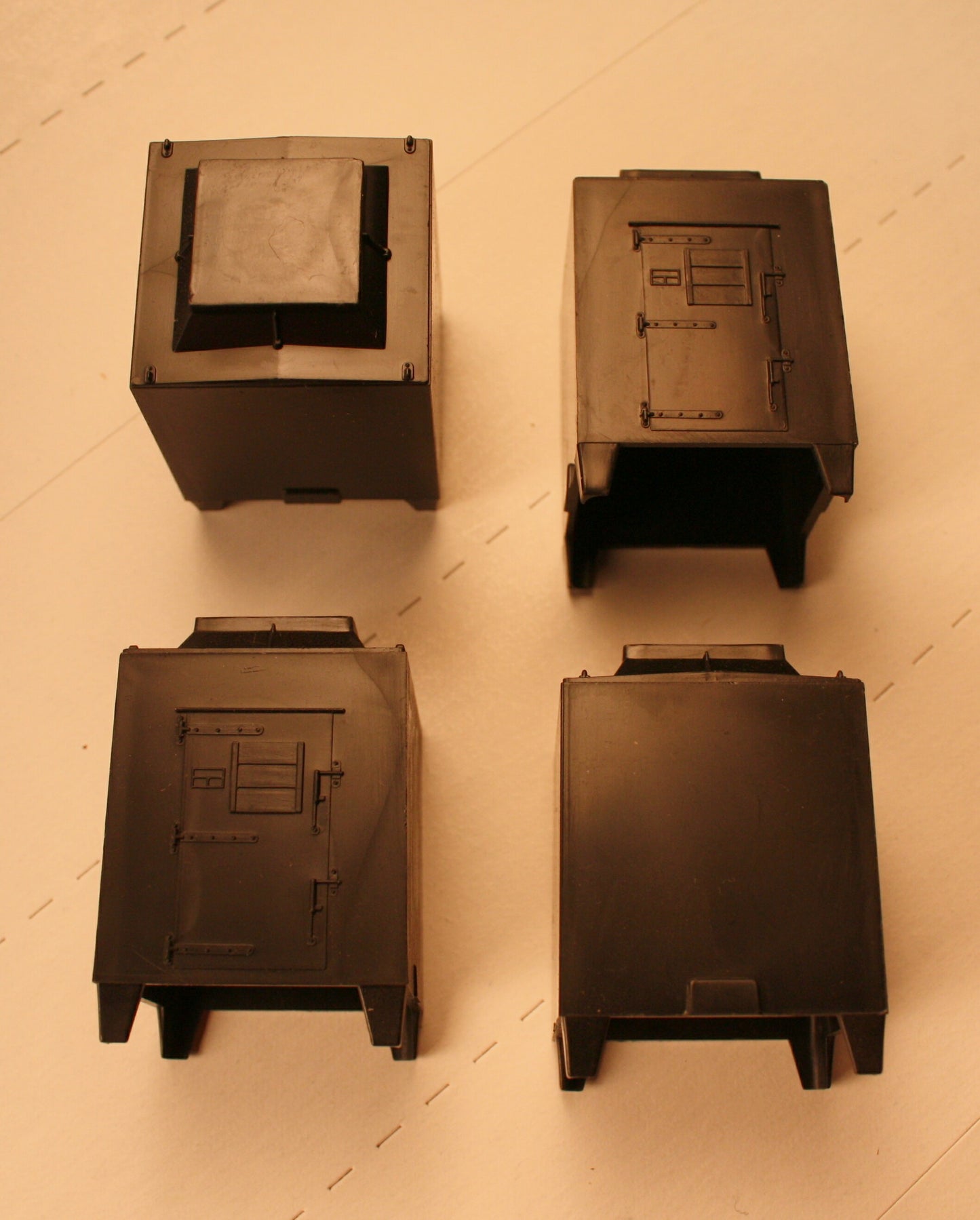 Ath 16755B    Canister black  (pkg. 4)