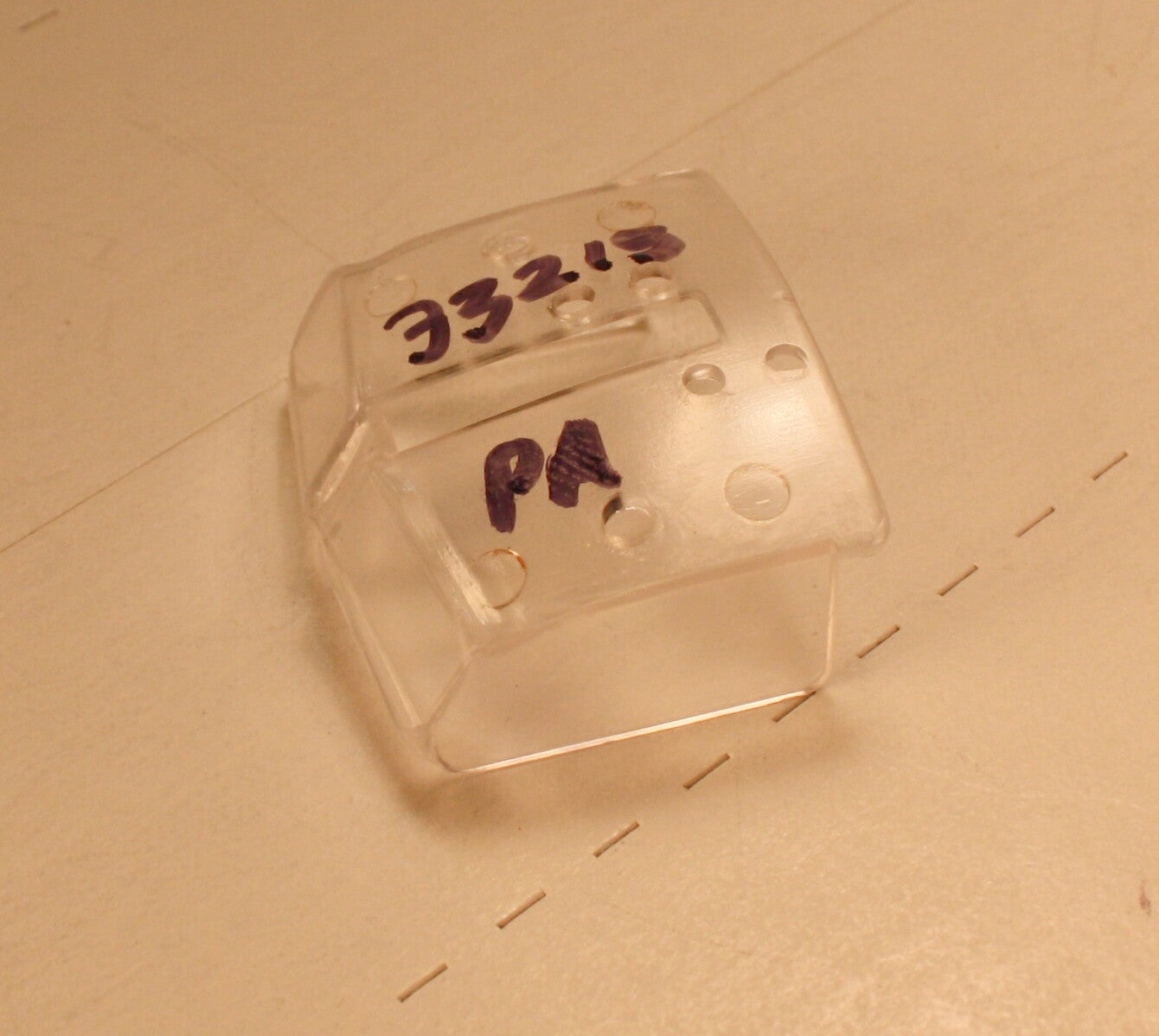 Ath - 33215  PA Cab window  (pkg-1)