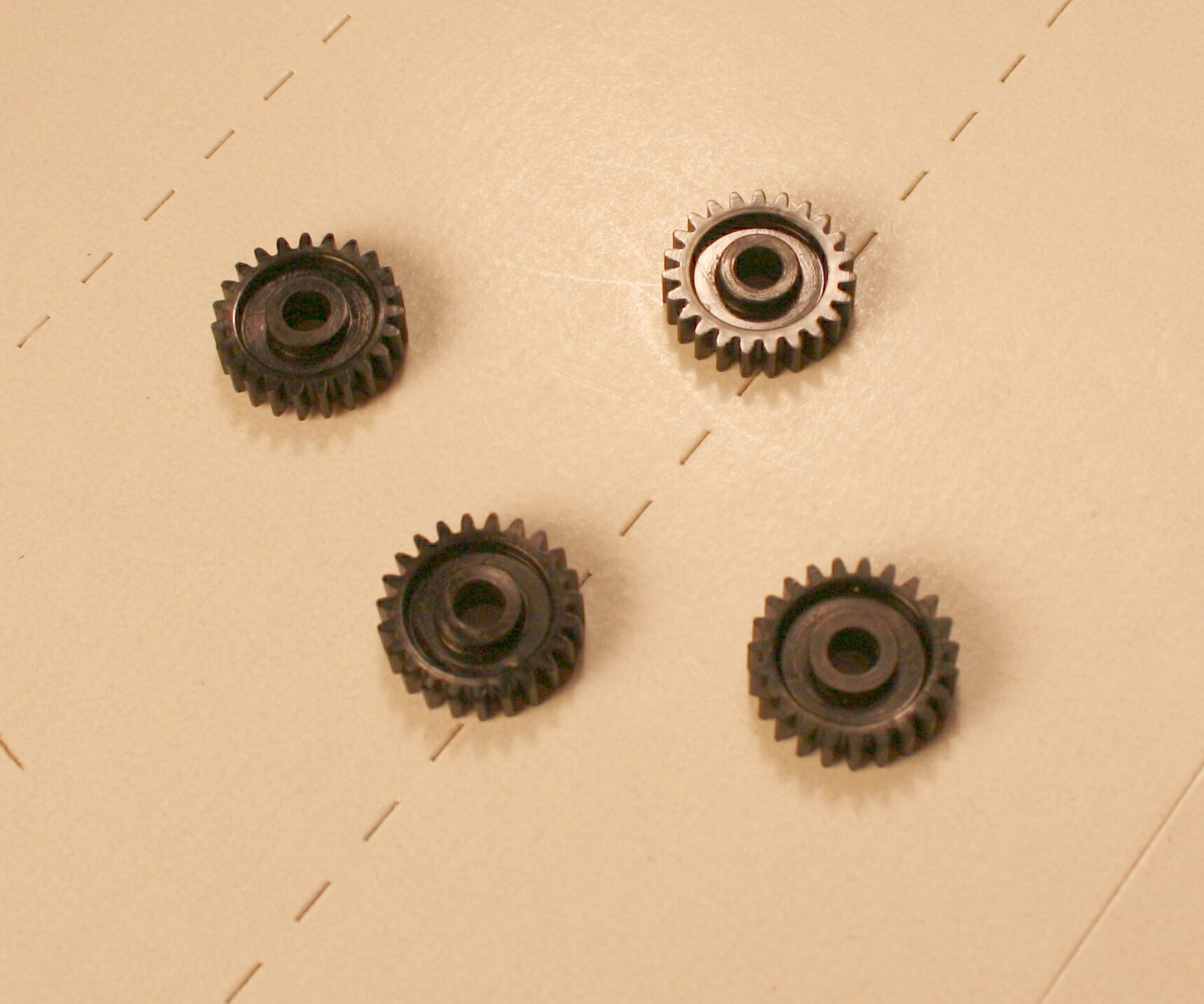 ATH 40030  Idler Gear 23 Tooth RTR pkg 4