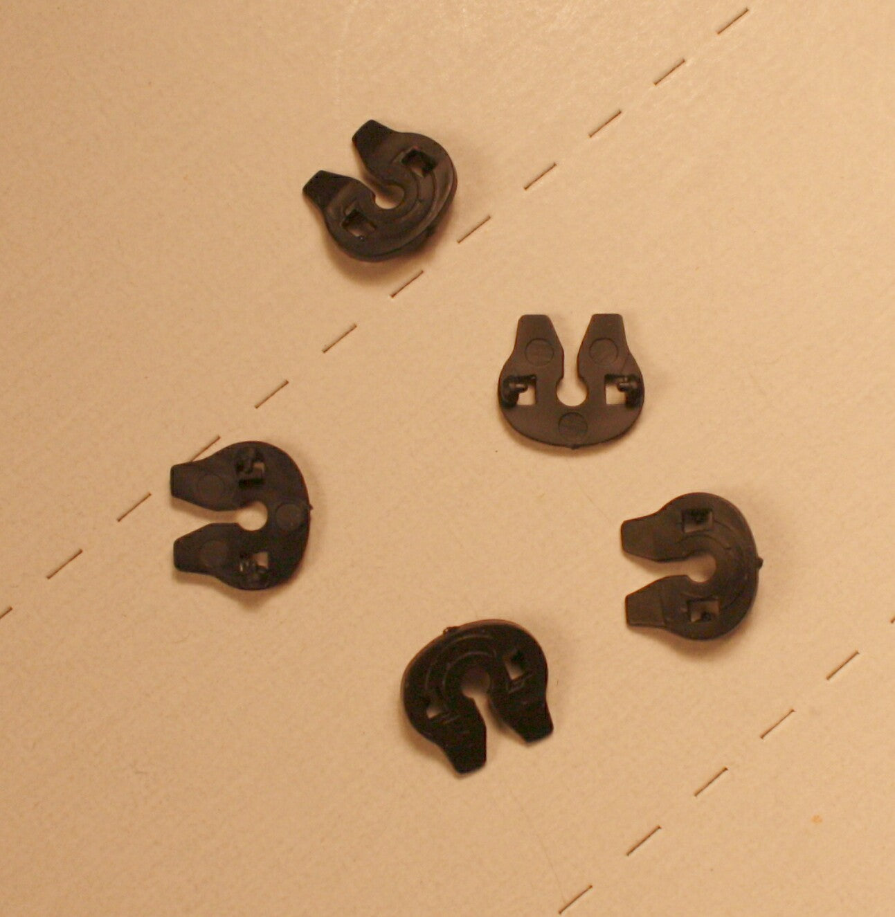 ATH 55011 Freightliner fifth wheel   (pkg-5)