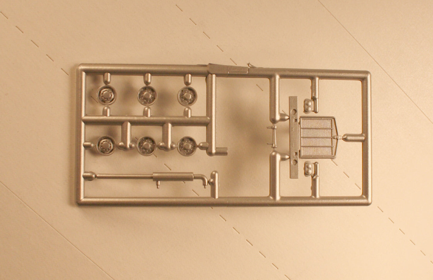 ATH 56616S  Kenworth tractor accessory set