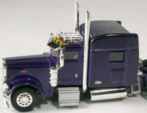 T 6002 		Peterbilt 389 with 70 in Standard Sleeper Purple