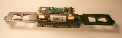 F - 44401 - u   AC 4400/C 44-9W  Ath Loco (includes plastic fuel and air tank details)