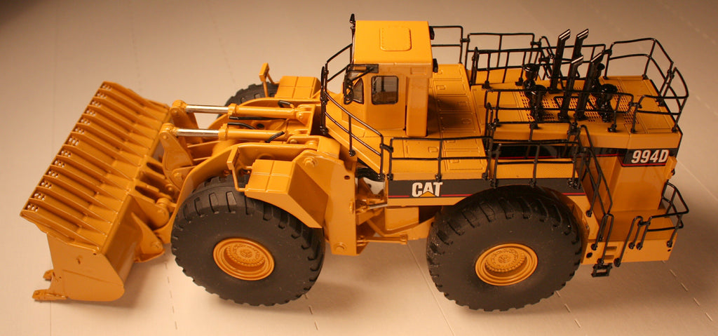 Classic Construction Models   #BCE Cat  994D  (with coal bucket)  (SOLD OUT)