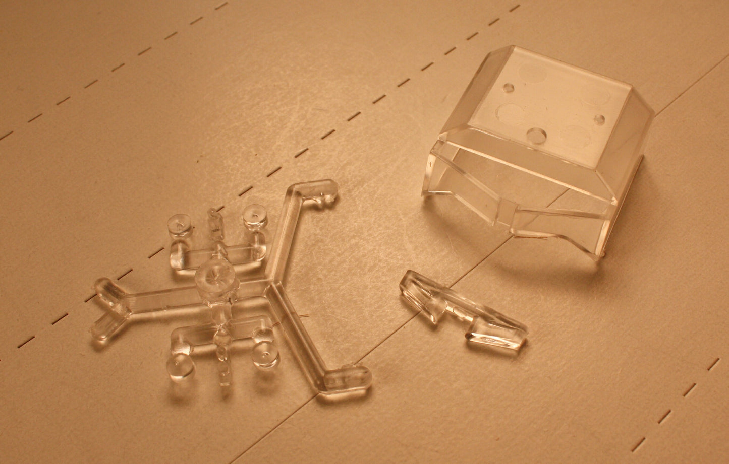 ATH 36106 clear window for RTR F  FP 45 cab