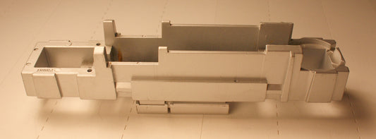 Ath-1001 G  F7 B  silv  (Fits Genesis F-units) early style fuel tank (included with frame)