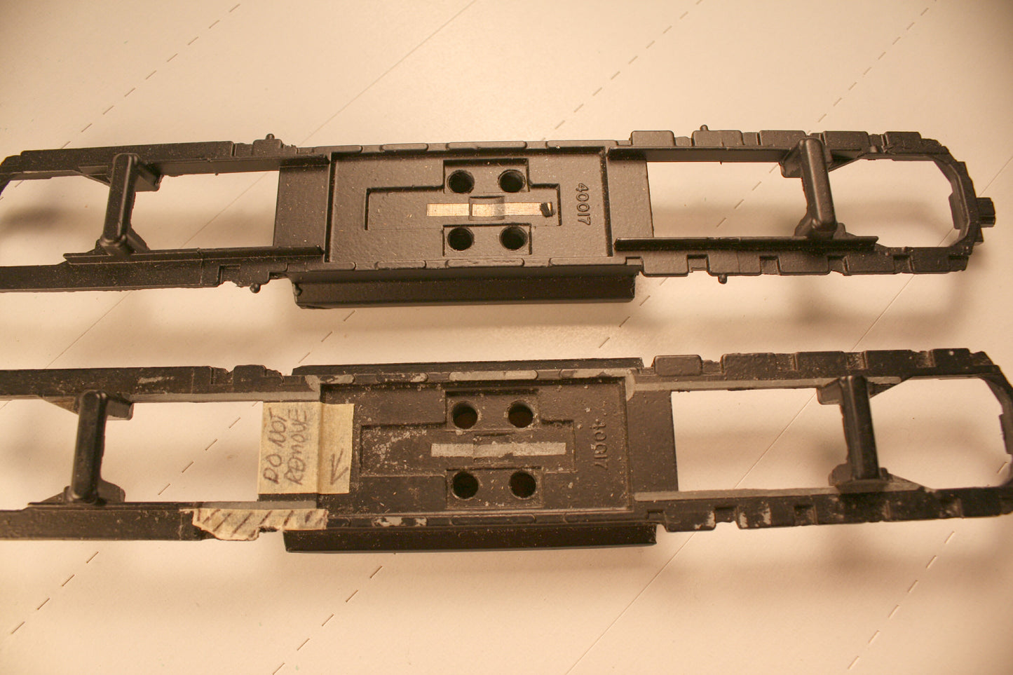 F - 41901 - u  SD45/SDP40 Ath Loco  (also fits SD40 / SD45 Railpower Prod body, frame needs slight modification)