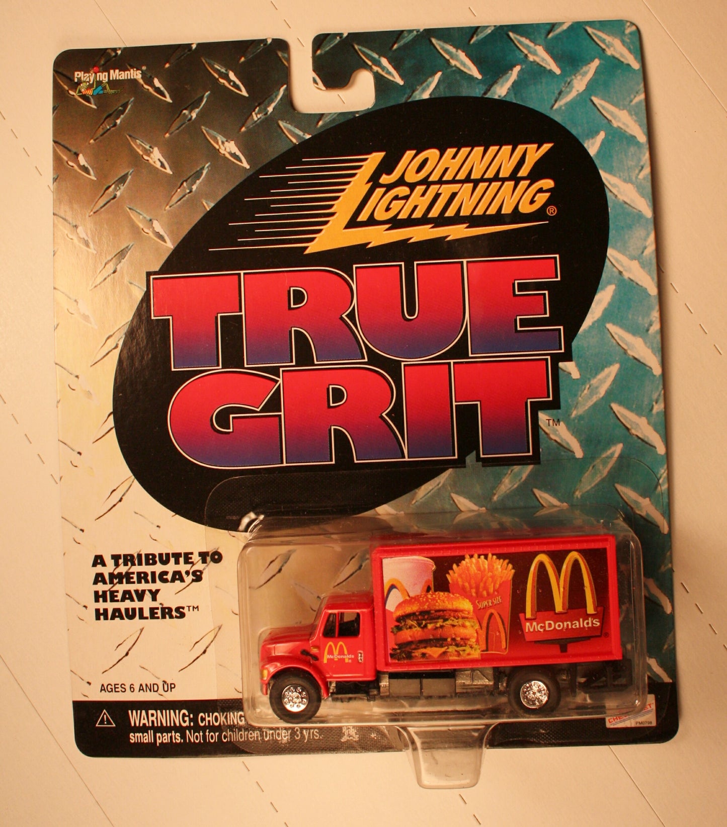JL 392 02 McDonalds  box van HO  1/87 scale