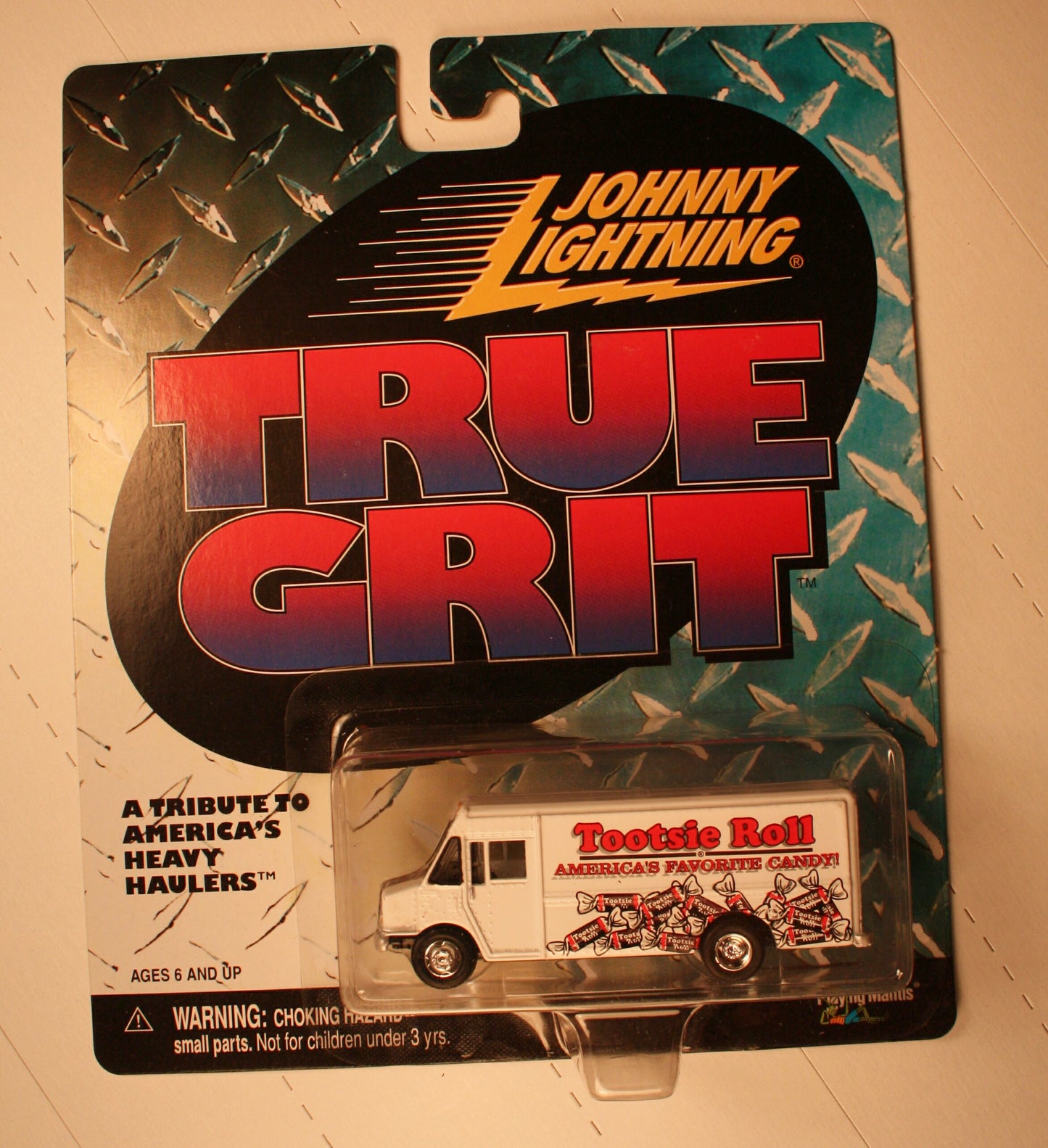 JL 392 01 Tootsie Roll  step van HO 1/87 scale