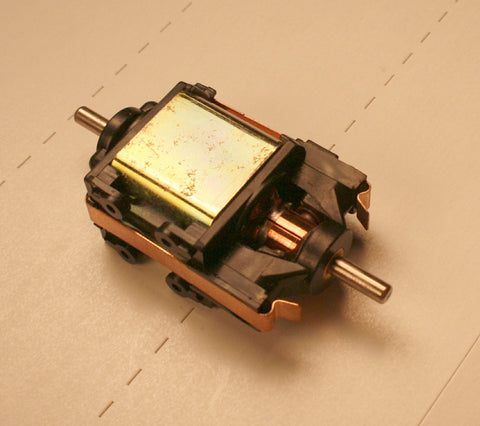 #40326  Athearn RTR replacement motor  (w/o flywheels)   (motor shaft OD  .125/ 1/8" )