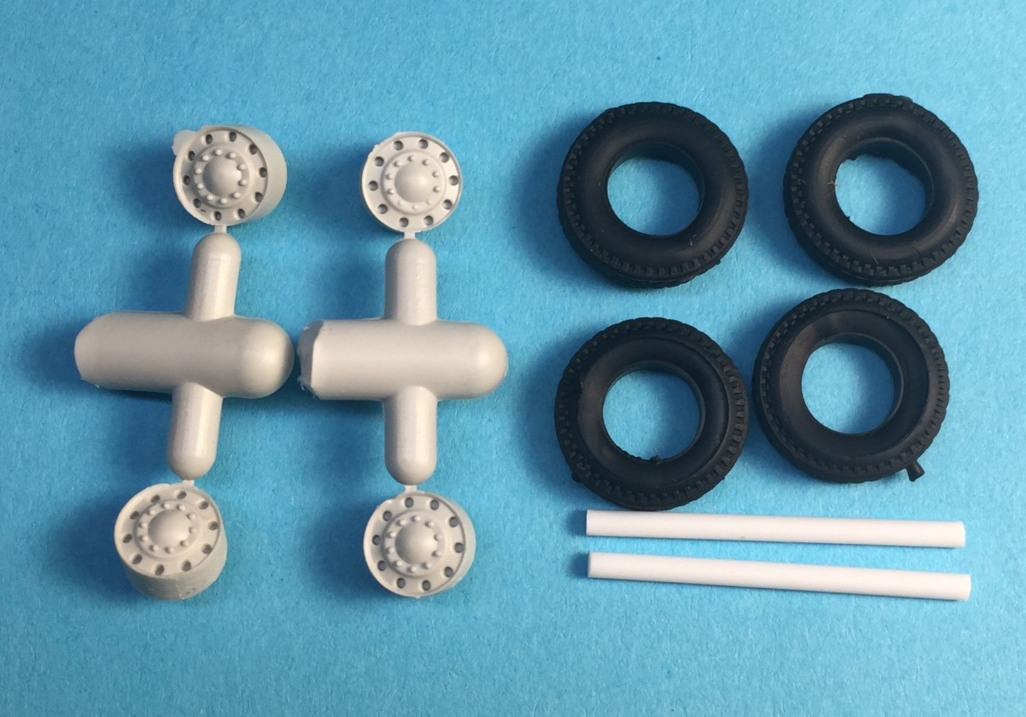 50106 - Front Tractor Wheel Set - 4 Cast 10 Hole Wheels (Budd Style) 4 Tires & Axles for 2 Tractors