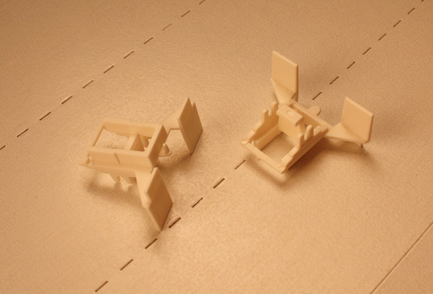 TS 110 		Trailer sub frames with flaps (pkg-2)