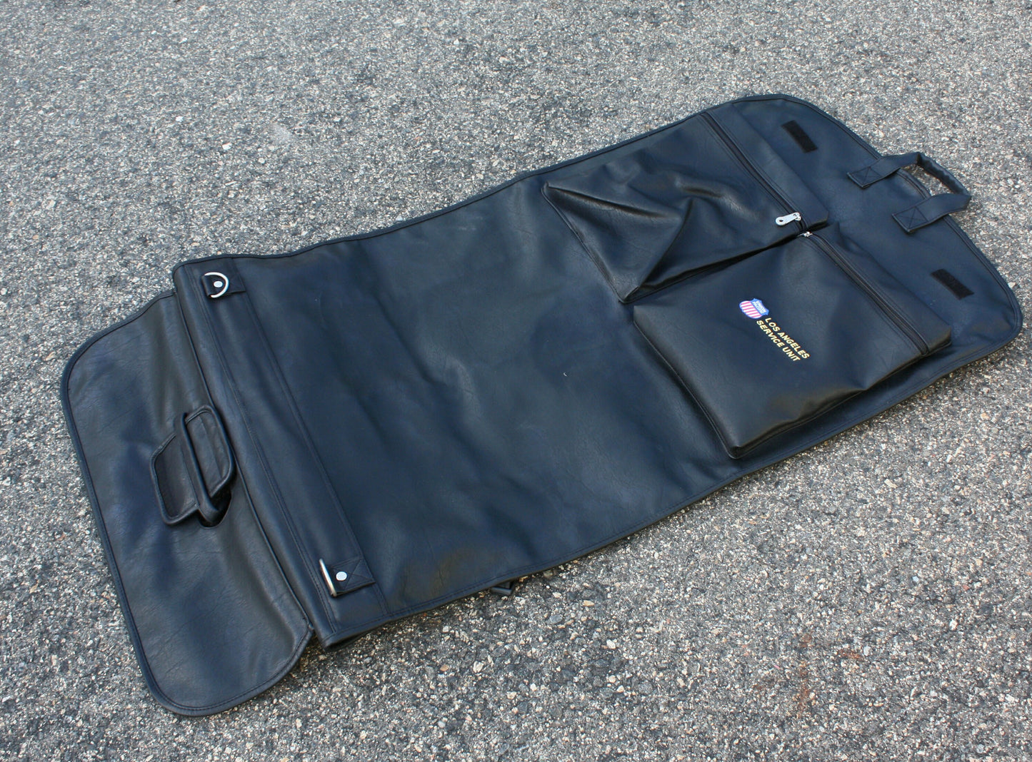 SH 106  Union Pacific official travel garment bag