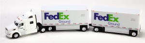 #T-SPT-3191   		Peterbilt 587 w/2 28 ft Van Trailers-- FedEx Ground