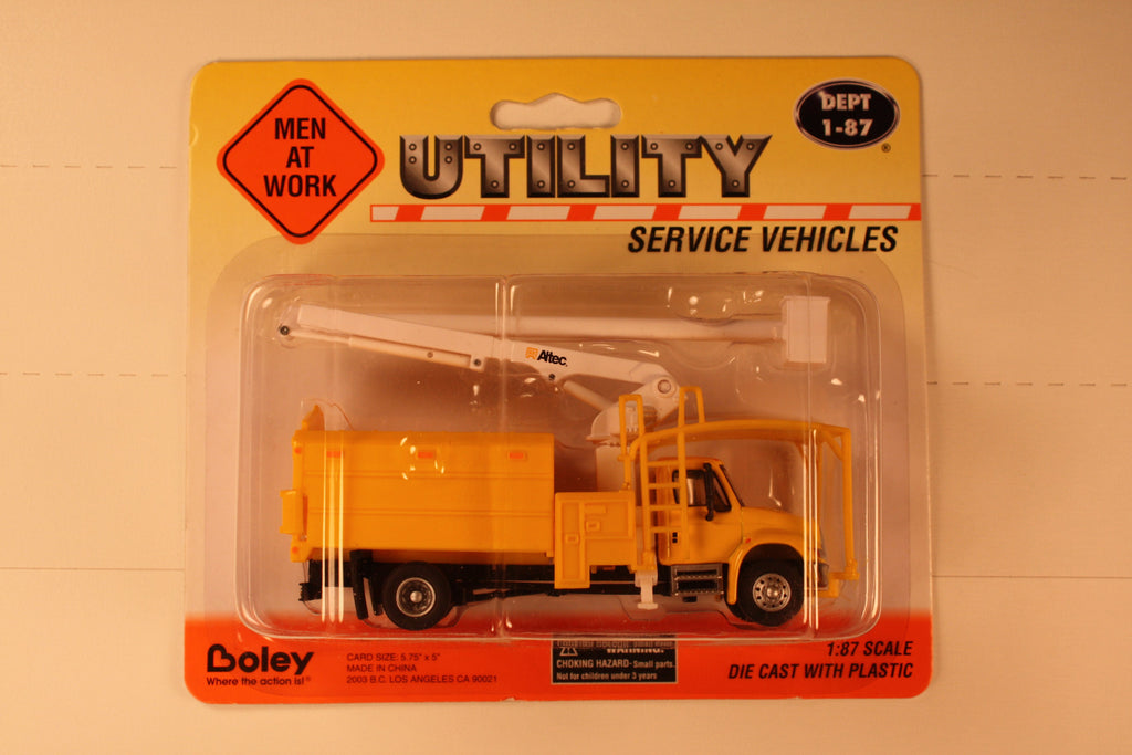 Bol-4133-88       International cab  (Yellow)   Boley Depart. 1-87 vehicles tree trimer