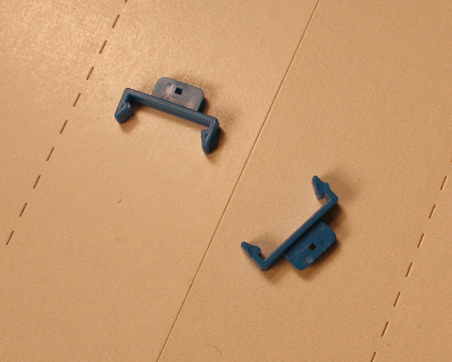 40018 - 22 - Blue Point (fulcrum) pkg-2