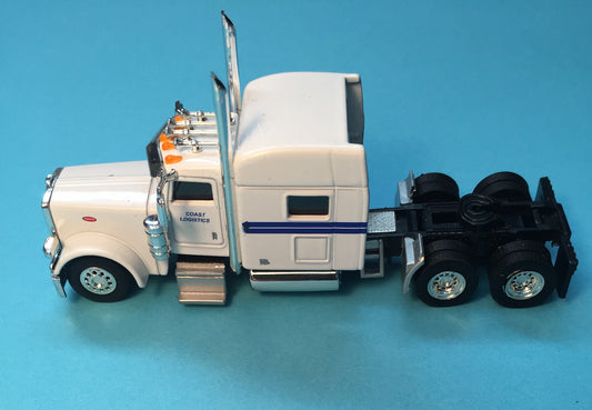 T 6016 		Peterbilt 389 with 70 in Standard Sleeper Coast Logistics