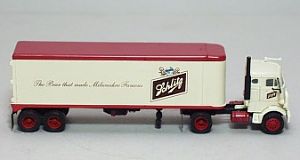 UL - 1000   Schlitz  tractor and trailer (metal kit, factory assembled)  Ulrich  (new in box)